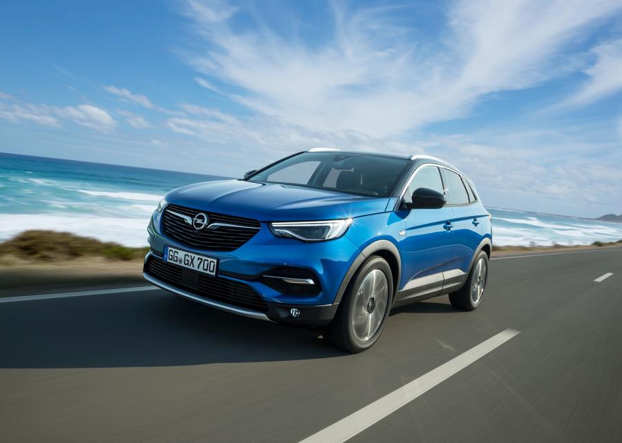  Opel Grandland X Turbo D 2017 года  (фото 12 из 42)